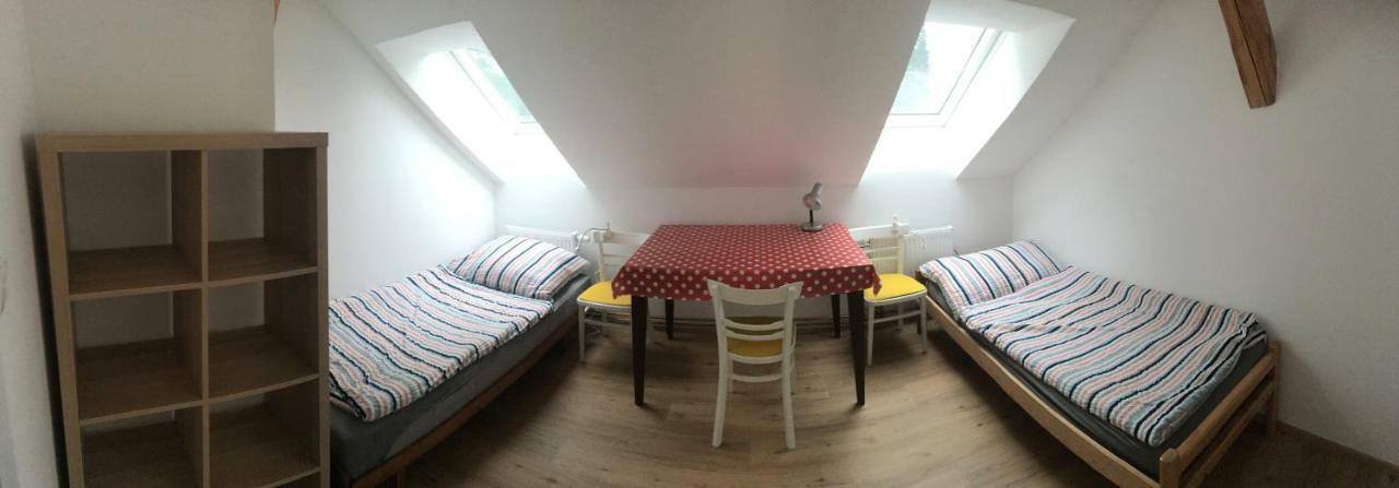 Apartments Simakova Vila ตูร์นอฟ ภายนอก รูปภาพ